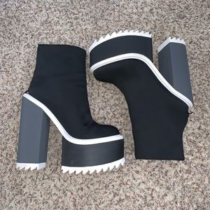Jeffrey Campbell size 11